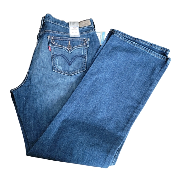 Levi's Women's 515 Bootcut Mid-rise Jeans Size 14 NWT - Picture 1 of 10
